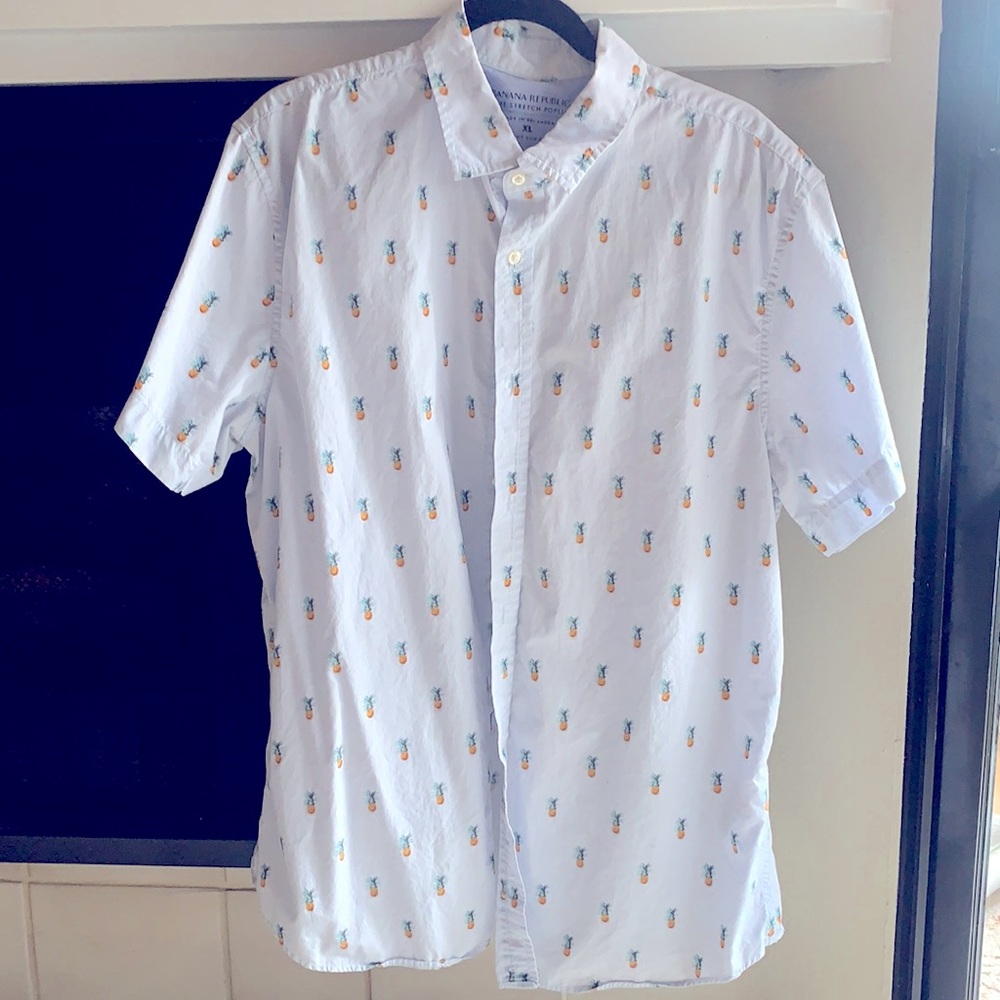 MensXL short sleeve pineapple casual button down
